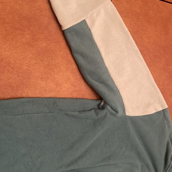 New with Tags Patagonia size XL women’s 1/2 Zip Microdini - Picture 4 of 7